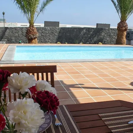 Manuela By Buenavilla * פוארטו קאלרו